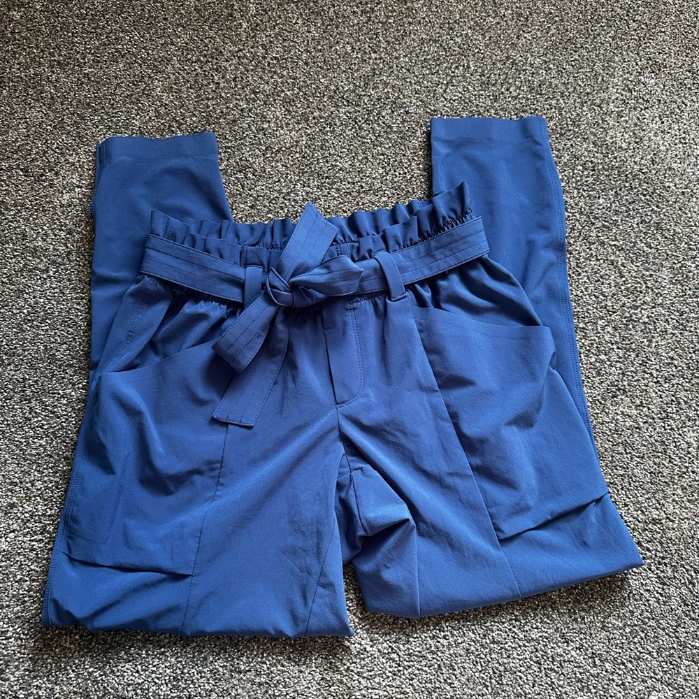Athleta Women's Blue Skyline Paper-bag Waist Pants Size 2P - Picture 3 of 14